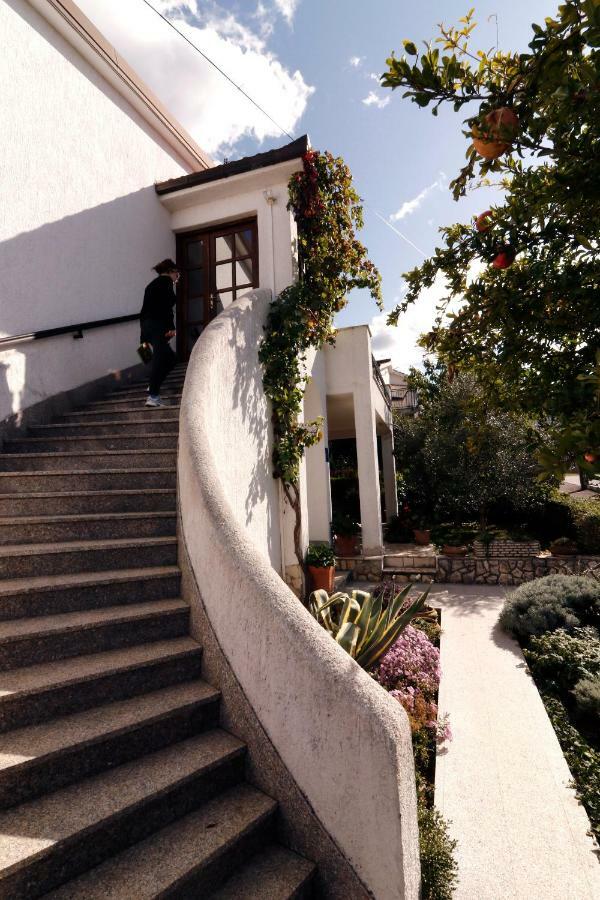 Apartment Draga 17 Njivice Exterior photo